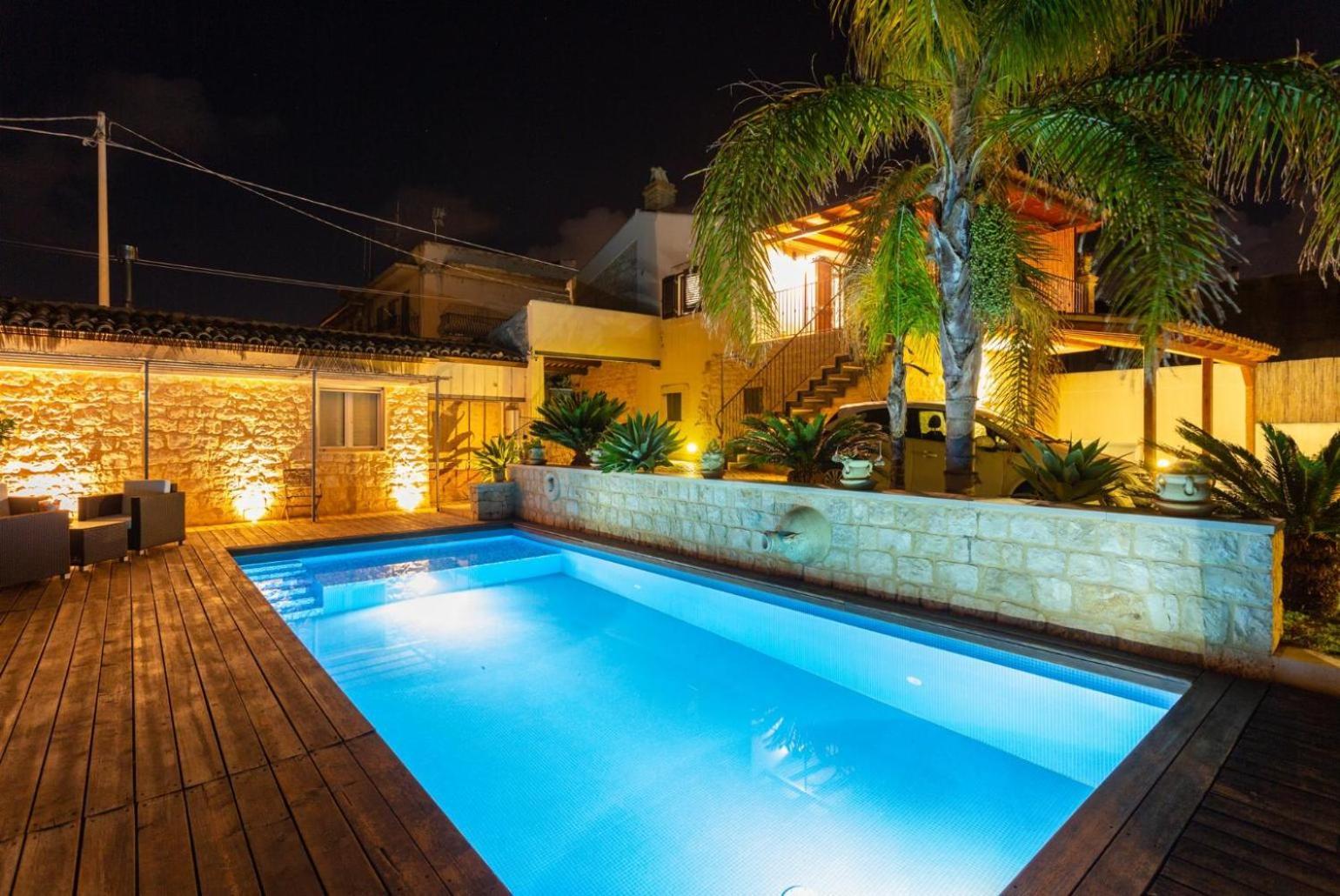 Villa Aziz Шикли Экстерьер фото